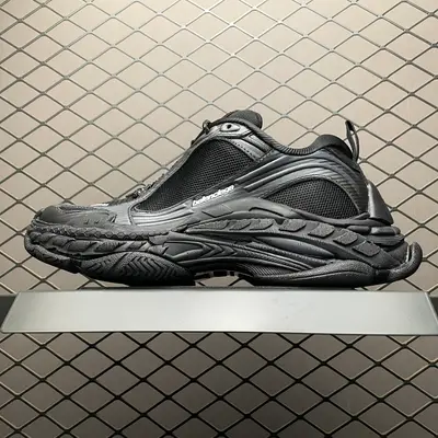 純原Balenciaga 巴黎世家 Triple S 2 復古老爹鞋 865851 官方全套配件鞋盒 鞋帶 防塵紙配套齊全 尺碼：35 36 37 38 39 40 41 42 43 44 45 46 注意：尺碼偏大 編號：50IFTT6