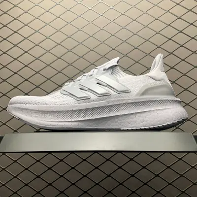 💰569 純原AD 阿迪 Ultra Boost 5 超彈力爆米花中底休閒跑步鞋 IF1481 尺碼：39 40 40.5 41 42 42.5 43 44 44.5 45 46 46.5 47 48 編號：27TDEE101