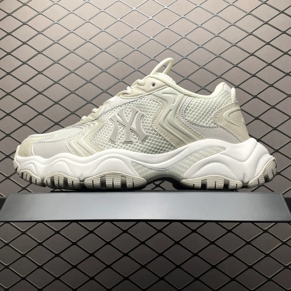 💰550 網紅爆款 純原MLB Cargo Chunky 低幫休閒老爹鞋  原廠防偽吊牌 尺碼：35 36 36.5 37.5 38 38.5 39 40 41 42 43 44 編號：25TDEF511