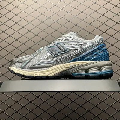 💰569 純原DT版 New Balance 新百倫 M1906REO 復古休閒跑步鞋 原版組合大底 尺碼：40 40.5 41.5 42 42.5 43 44 44.5 45 編號：27YEFF12