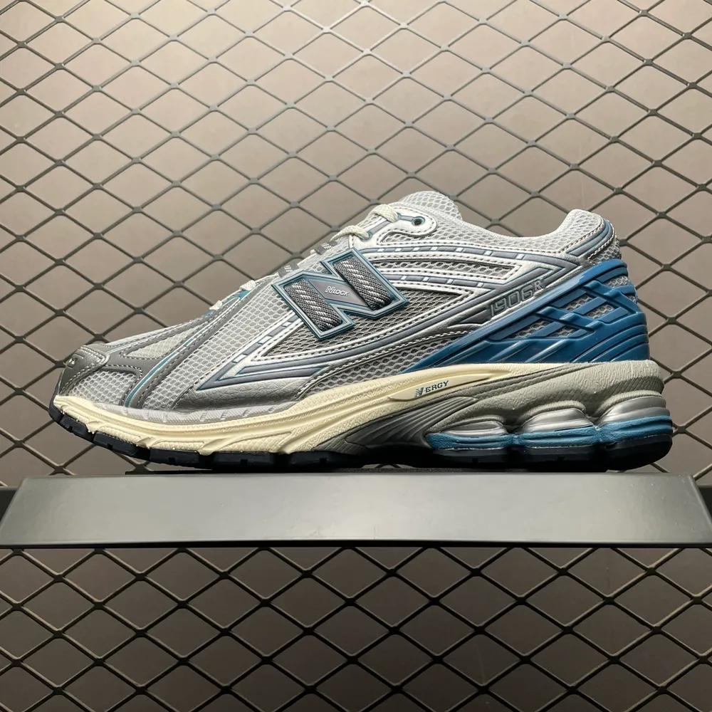💰569 純原DT版 New Balance 新百倫 M1906REO 復古休閒跑步鞋 原版組合大底 尺碼：40 40.5 41.5 42 42.5 43 44 44.5 45 編號：27YEFF12