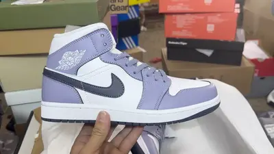 AJ1中幫 白紫色發貨實拍