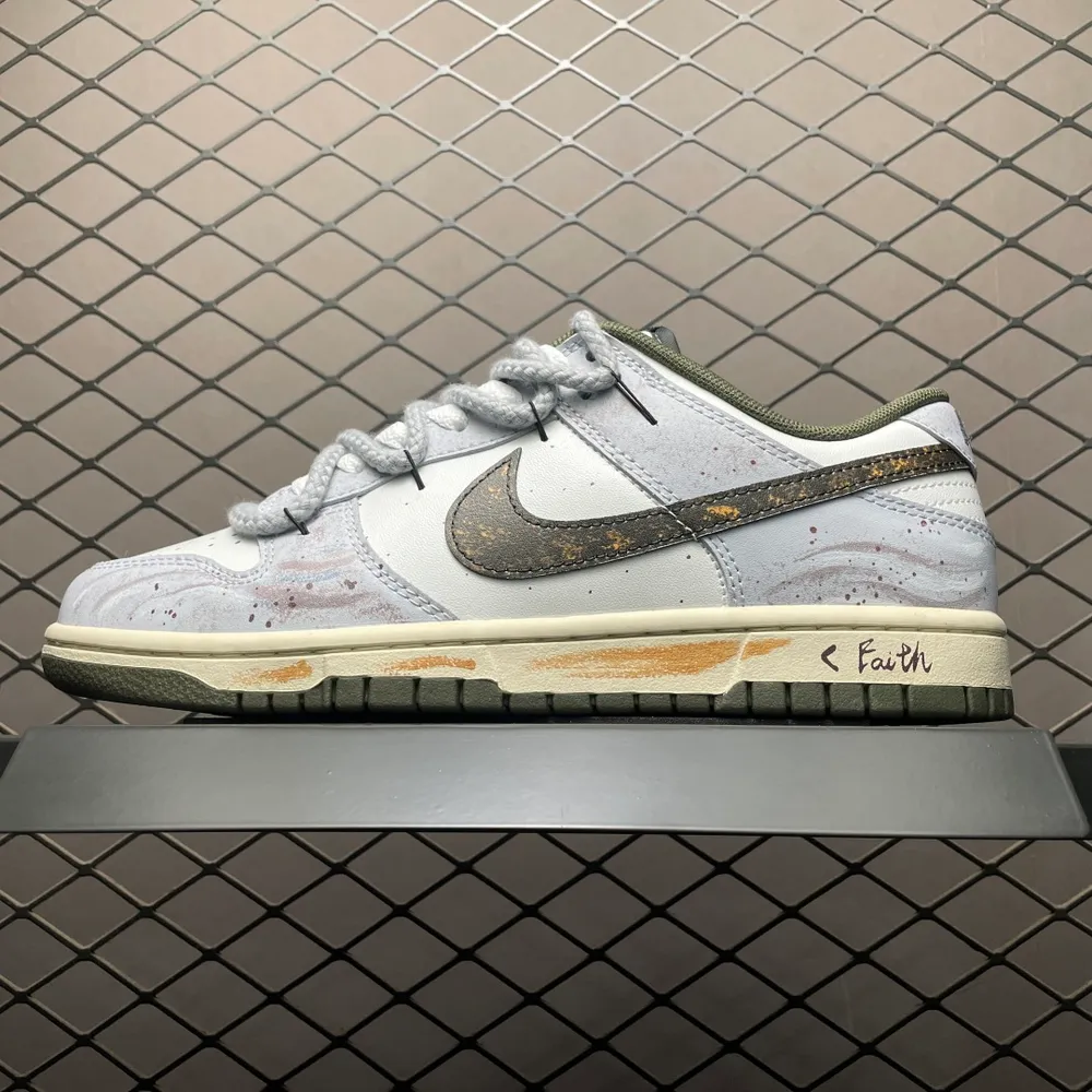 💰640 純原NK Dunk Low 客制款 低幫休閒板鞋 HF5441-102 尺碼：40 40.5 41 42 42.5 43 44 44.5 45 46 編號：33YEFFJ