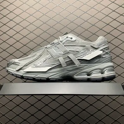 💰620 純原 New Balance 新百倫 復古休閒跑步鞋 M1906AG 真正原廠資料開發 市售最高品質 原廠網紗 正確卡色皮料衝裁組合 匠心打造 鞋面鞋底工藝極其複雜 難度可想而知 新開獨立私模大底 原廠中底布 全網唯一正確做舊組