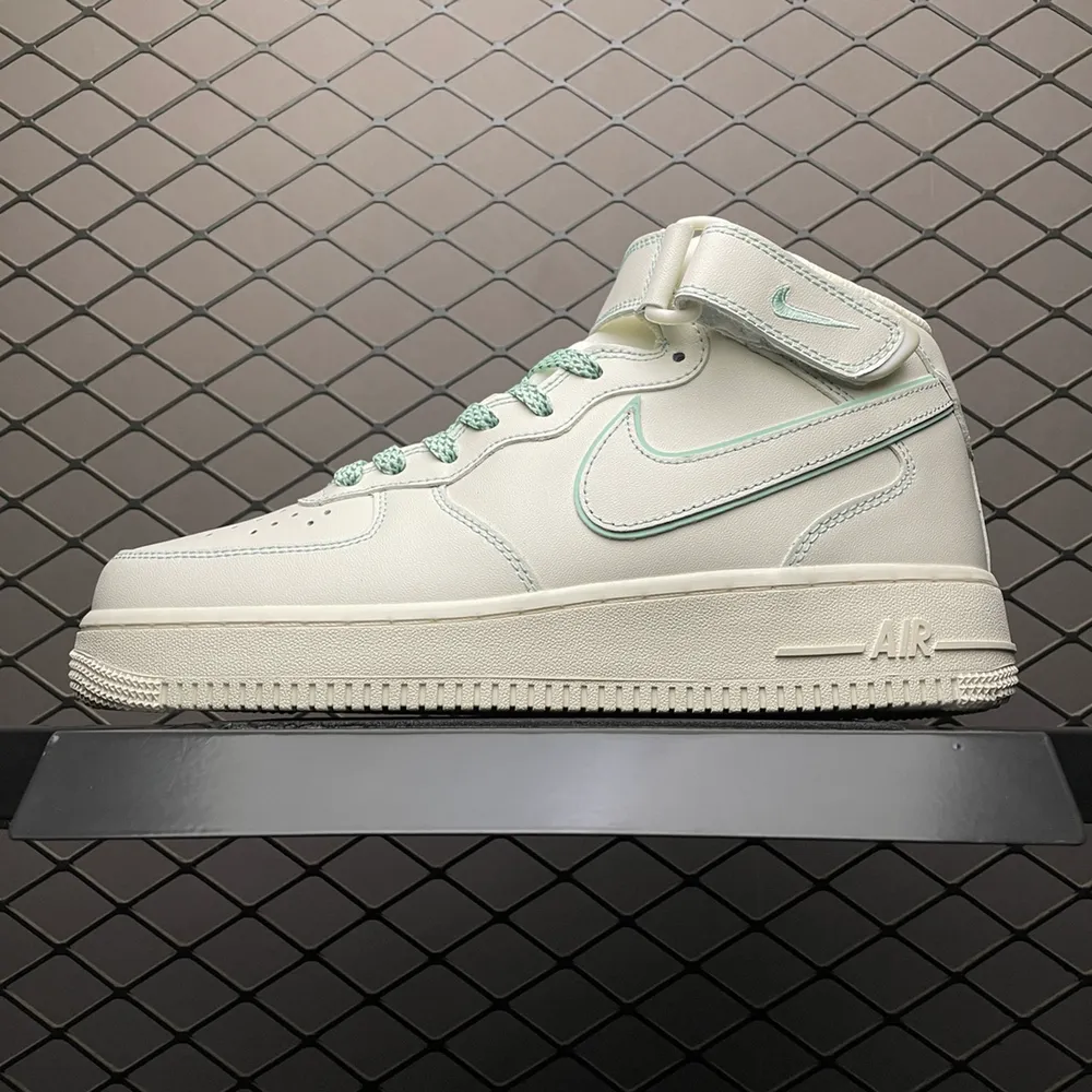 💰600 純原NK Air Force 1'07 空軍一號中幫運動休閒板鞋 BY6899-695 尺碼：36 36.5 37.5 38 38.5 39 40 40.5 41 42 42.5 43 44 45 編號：29YEFF33