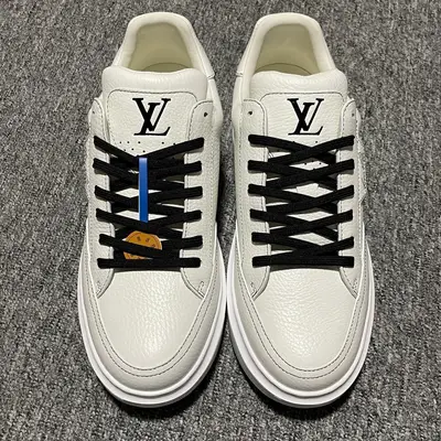 Louis Vuitton LV 路易威登 Beverly Hills 低幫休閒板鞋 海淘代購同渠道品質 高階零售 外貿充正專供 原版購入開發 ZP級全套包裝 完美楦型 正確卡色 大底TPU 質感媲美原版 細節與原版一致 請注意區分市面通貨