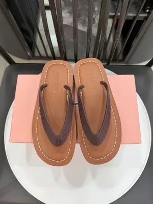 💰560  Size：35-41