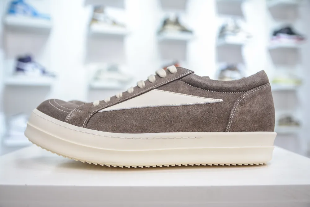 OG純原 Rick Owens Drkshdw 瑞克·歐文斯低幫 摩卡麂皮 時尚運動板鞋 二級市場已經7K以上 平臺客戶隨意賣四位數 RO純原天花板 原版一比一復刻 衝正絕不翻車 還原度達到百分之98以上 原楦開發紙版版型 ZP拆解原版1: