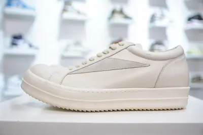 OG純原 Rick Owens Drkshdw 瑞克·歐文斯低幫 白皮面 時尚運動板鞋 二級市場已經7K以上 平臺客戶隨意賣四位數 RO純原天花板 原版一比一復刻 衝正絕不翻車 還原度達到百分之98以上 原楦開發紙版版型 ZP拆解原版1:1