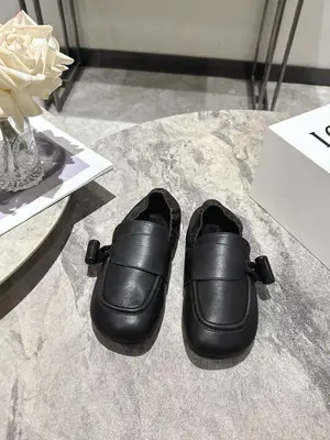 🆕💗【羅意威•Loewe】火爆新款 ，獨特的設計，配合整體原版楦型，時尚而個性好穿 顏色超讚