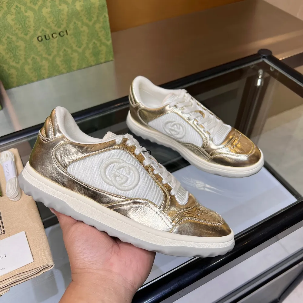 頂級版本，定型效果十足，秒殺市場軟踏踏的普通做法，💣💣💣Gucci2023早春古馳G家 最新爆款MAC80 運動鞋 情侶款 休閒 復古 做舊 髒髒鞋 小髒鞋 小白鞋🌸🌸🌸 原版購入開發 做貨 古馳MAC80全新爆款系列 精緻小巧