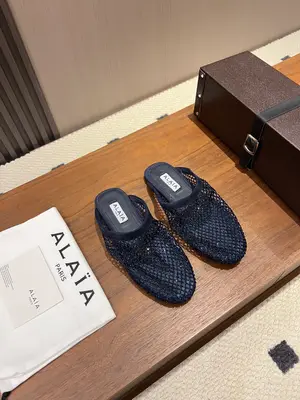 ALAIA｜阿萊亞2026ś春夏新品網鑽💎走秀款平底拖鞋