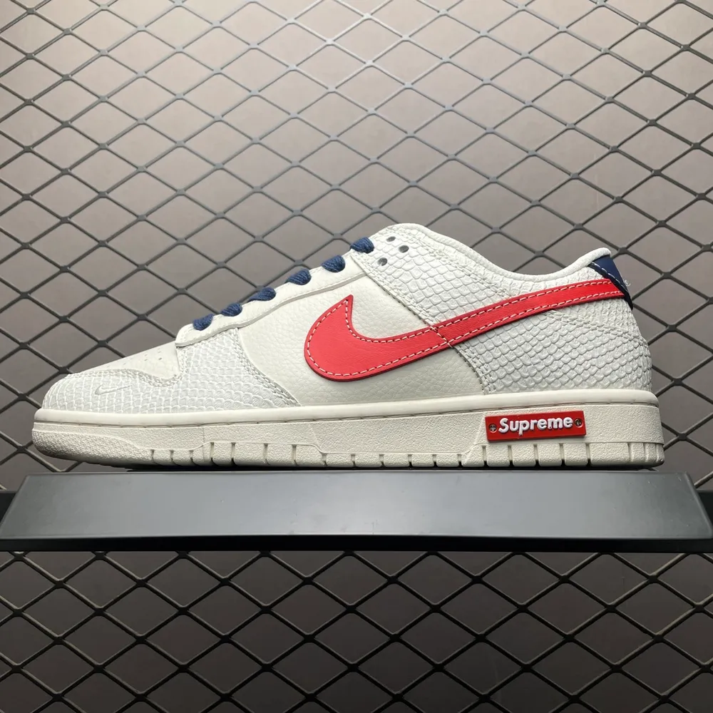 💰650 純原NK Dunk Low 客制款 低幫休閒板鞋 BB8685-101 尺碼：36 36.5 37.5 38 38.5 39 40 40.5 41 42 42.5 43 44 44.5 45 編號：33YEFFJ