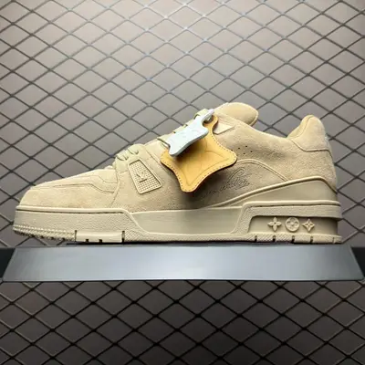 Louis Vuitton 路易威登 LV Trainer 低幫休閒板鞋 海淘代購同渠道品質 高階零售 外貿充正專供 原版購入開發 ZP級全套包裝 完美楦型 正確卡色 大底TPU 質感媲美原版 細節與原版一致 請注意區分市面通貨材 尺碼：3