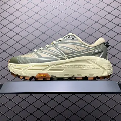 💰530 純原Hoka Mafate Speed Three 2 瑪法特 超輕厚底輕量山地跑步鞋 1155750 尺碼： 36 36.5 37 38 38.5 39 40 40.5 41 42 42.5 43 44 44.5 45 編號：