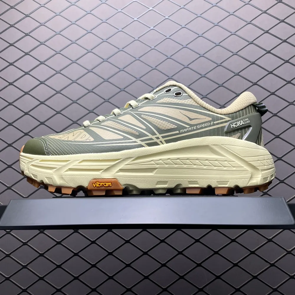 💰530 純原Hoka Mafate Speed Three 2 瑪法特 超輕厚底輕量山地跑步鞋 1155750 尺碼： 36 36.5 37 38 38.5 39 40 40.5 41 42 42.5 43 44 44.5 45 編號：
