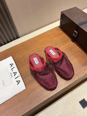 ALAIA｜阿萊亞2026ś春夏新品網鑽💎走秀款平底拖鞋