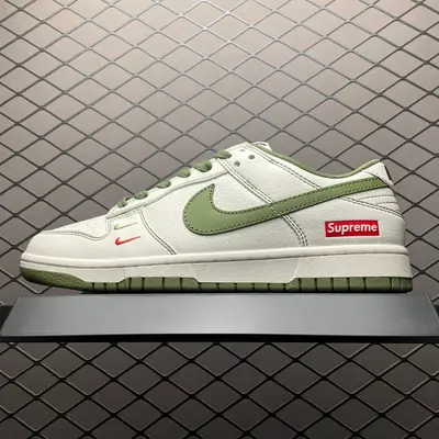 💰650 純原NK Dunk Low 客制款 低幫休閒板鞋 XX2025-319 尺碼：36 36.5 37.5 38 38.5 39 40 40.5 41 42 42.5 43 44 44.5 45 46 編號：33YEFF511