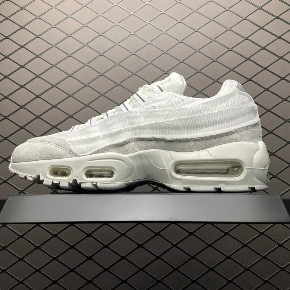 💰620 純原CDC x NK Air Max 95 聯名款氣墊運動鞋 CU8406-100 全掌純原品質 區別市面通貨版本 尺碼：36 36.5 37.5 38 38.5 39 40 40.5 41 42 42.5 43 44 44.5