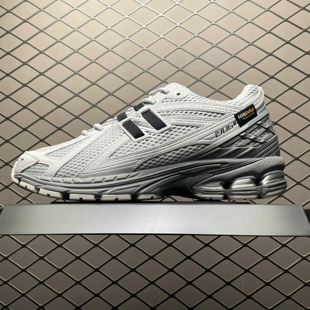 💰550 純原New Balance 新百倫 U1906ROA 復古休閒跑步鞋 尺碼：36 37 37.5 38 38.5 39.5 40 40.5 41.5 42 42.5 43 44 44.5 45 46.5 編號：25TDEF202