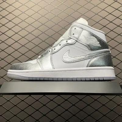 💰620 純原Air Jordan 1 Mid  AJ1喬1中幫文化籃球鞋 FN5031-100 市售最高品質 原鞋開發 平臺訂單專用代工流水線打造 每一個配色均採購原鞋確認細節 認準細節實拍
