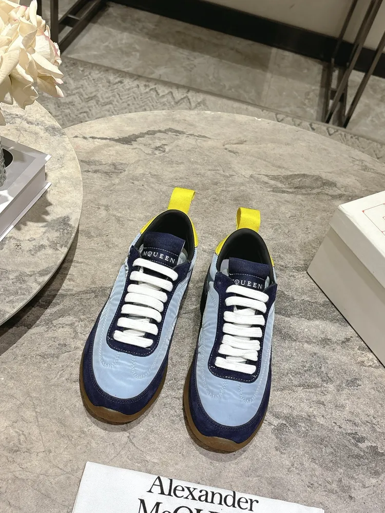 AlexanderMcQueen 麥昆26早春新品情侶款低幫運動鞋德訓鞋✔️✔️p640