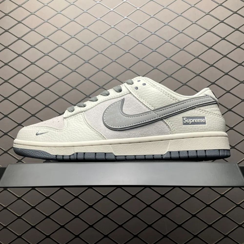 💰650 純原NK Dunk Low 客制款 低幫休閒板鞋 XX2025-188 尺碼：36 36.5 37.5 38 38.5 39 40 40.5 41 42 42.5 43 44 44.5 45 編號：33YEFF37