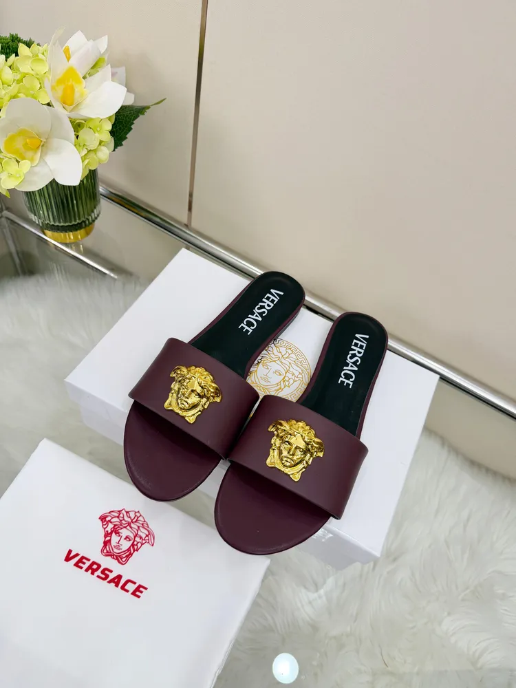 VERSACE  范家2026春款   碼數35-43  出廠價560  皮底加40