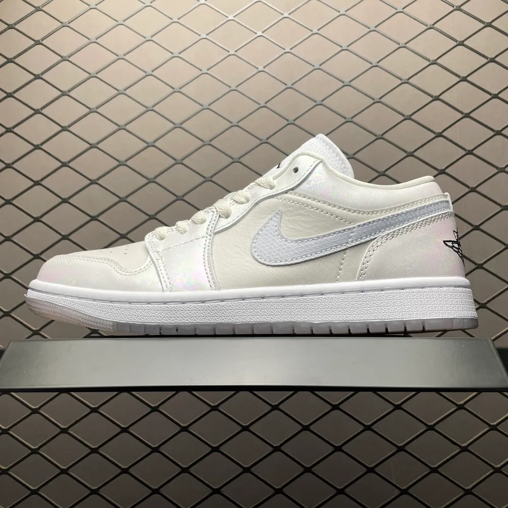 💰569 純原Air Jordan 1 Low AJ1喬1低幫 HF4080-001 目前市售最高品質出貨 原鞋開發 平臺訂單專用代工流水線打造 一眼zp既視感 尺碼：35.5 36 36.5 37.5 38 38.5 39 40 40.