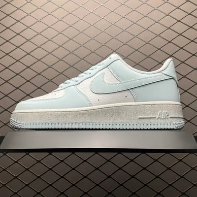 💰550 純原NK Air Force 1 Low 空軍一號低幫休閒板鞋 HF5385-400 原廠衝刀皮料切割乾淨 無任何毛邊 打造純正空軍 全掌內建蜂窩氣墊 原盒配件 原廠中底鋼印、拉幫完美 全套原楦原模傾力打造完美版型 尺碼：36 