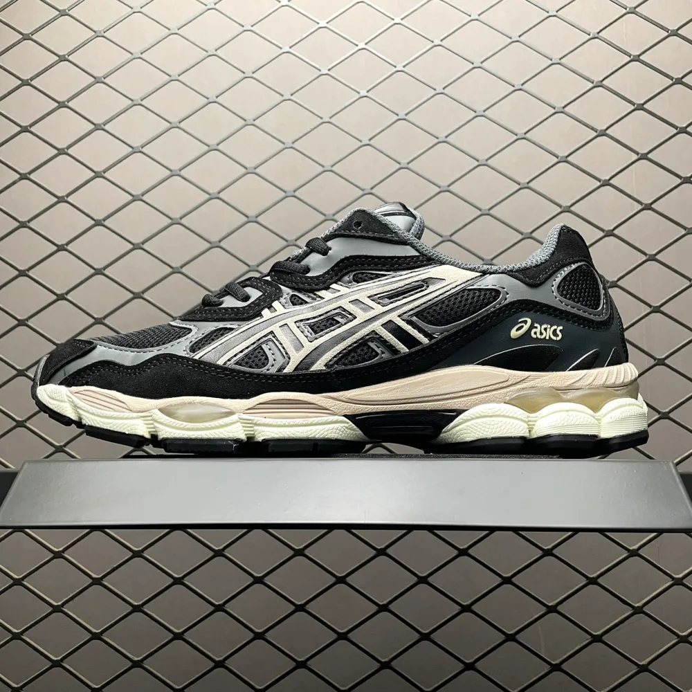 💰530 純原Asics 亞瑟士 GEL-NYC 低幫運動休閒跑步鞋 1203A663-002 平臺專供品質 區別市面通貨 尺碼：36 37 37.5 38 39 39.5 40 40.5 41.5 42 42.5 43.5 44 45 