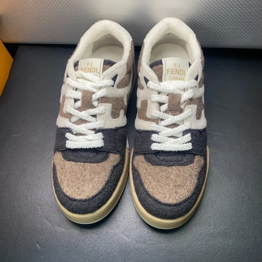 特價550不退不換，男款42/1