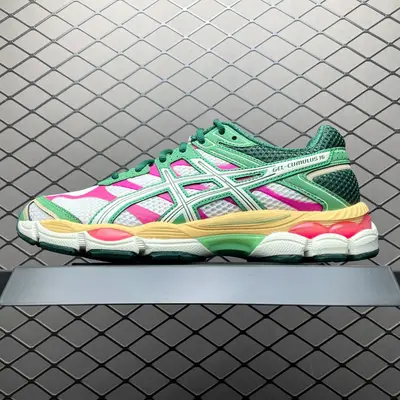 💰579  純原 Asics Gel-Cumulus 16 亞瑟士 網面低幫休閒運動鞋 1203A763-100 採用雙層提花網面設計 提高包裹性和透氣性 後跟搭載穩定系統科技T-GEL提升整體支撐力和結構感 減少對身體帶來的衝擊負荷 創