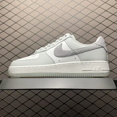 💰550 純原NK Air Force 1 Low 空軍一號低幫休閒板鞋 FJ4170-003 原廠衝刀皮料切割乾淨 無任何毛邊 打造純正空軍 全掌內建蜂窩氣墊 原盒配件 原廠中底鋼印、拉幫完美 全套原楦原模傾力打造完美版型 尺碼：36 