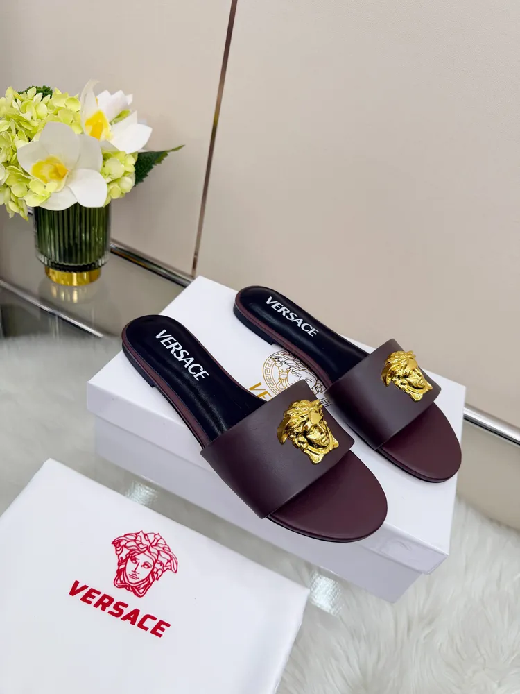 VERSACE  范家2026春款   碼數35-43  出廠價560  皮底加40