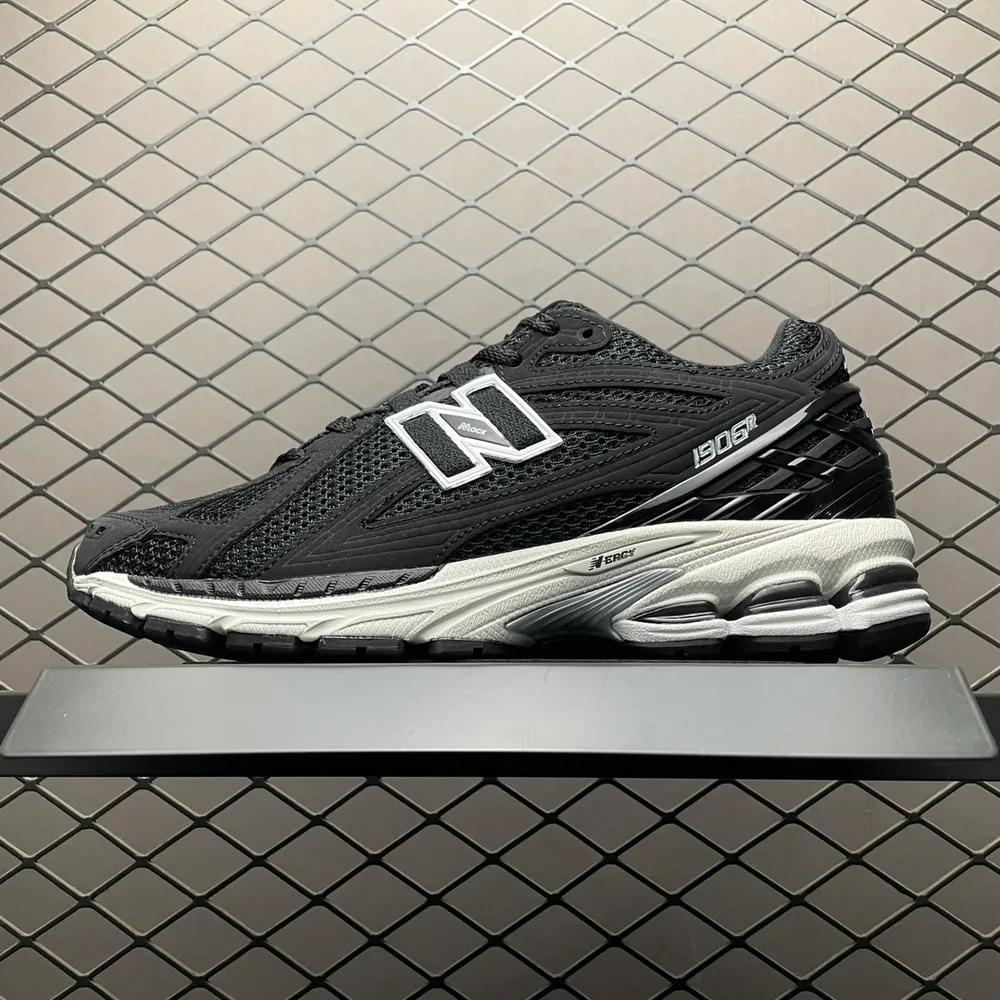 💰569 純原New Balance 新百倫 M1906RFB 復古休閒跑步鞋 尺碼：36 37 37.5 38 38.5 39.5 40 40.5 41.5 42 42.5 43 44 44.5 45 編號：27YDEF202
