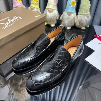 🆑🆑🆑christian louboutin（CL紅​‎​底‎​‎鞋‌‎‌‎）‎​休閒​​‎‎‌皮鞋‎‌‎📢 📢 📢 獨​‌家​‌‎‌熱​款‌‌‎發‎‌‌布‎‎🎈🎈💪活‌‎‎動​‎​乳‌‎‎‎膠‎​墊​腳​​‌👻成​‎品