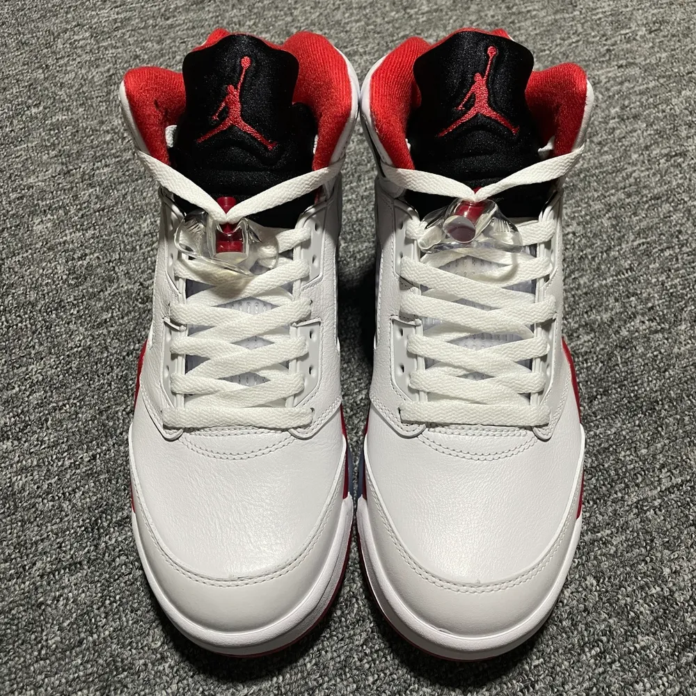 純原 Air Jordan 5 Retro AJ5喬5 文化籃球鞋 HQ7978-101 頭部一線大廠OG出品 原鞋定版開發 原廠皮料原廠資料打造 高階外貿零售專供 最高限度還原官方 尺碼：40 40.5 41 42 42.5 43 44 