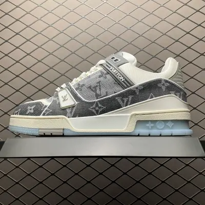 💰820 Louis Vuitton 路易威登 LV Trainer 低幫休閒板鞋 私人訂單 原版開發 高階零售 外貿充正專供 原版購入開發 ZP級全套包裝 完美楦型 正確卡色 大底TPU 質感媲美原版 品質可吊打市面大多數版本 尺碼：3