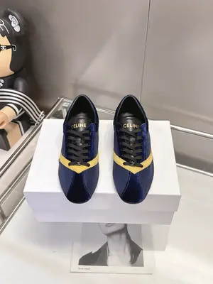 P610。碼數35-40（41定做）