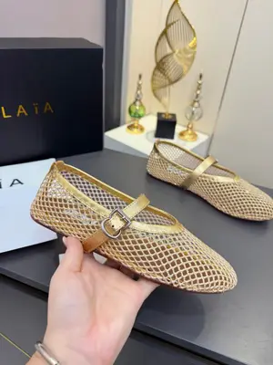 Alaia·阿萊亞⛳️🔥超火的一款平底芭蕾舞漁網紗面款平底單鞋🩰！