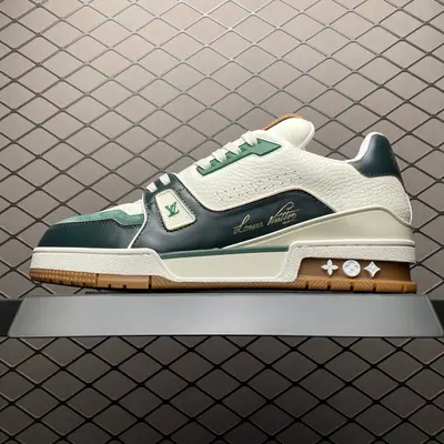 Louis Vuitton 路易威登 LV Trainer 低幫休閒板鞋 海淘代購同渠道品質 高階零售 外貿充正專供 原版購入開發 ZP級全套包裝 完美楦型 正確卡色 大底TPU 質感媲美原版 細節與原版一致 請注意區分市面通貨材 尺碼：3