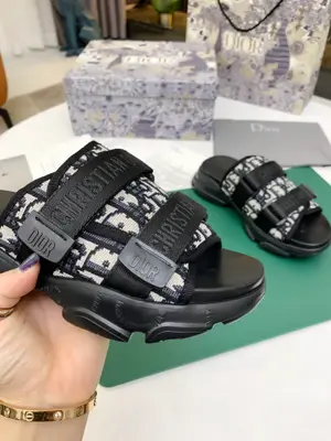 出廠價610