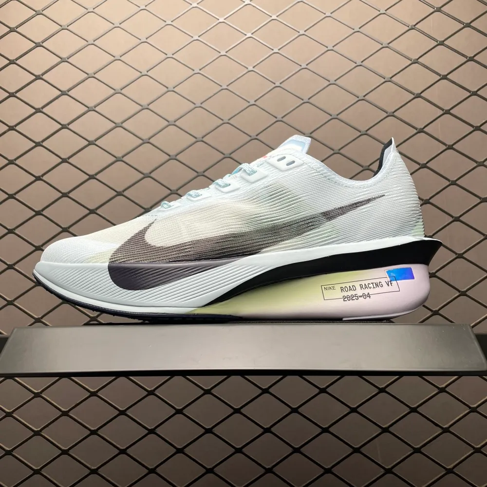 💰600 純原NK Vaporfly Next %4 超輕網面跑步鞋 HF6412-400 尺碼：36 36.5 37.5 38 38.5 39 40 40.5 41 42 42.5 43 44 44.5 45 編號：29TDEF78
