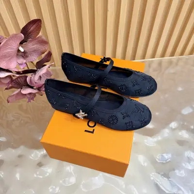 LV  | 路易威登  26𝐬𝐬 2026早春新品 頂級版本⚠️專櫃主打最新款 瑪麗珍單鞋/拖鞋/貓跟拖鞋 硬貨上新🆕
