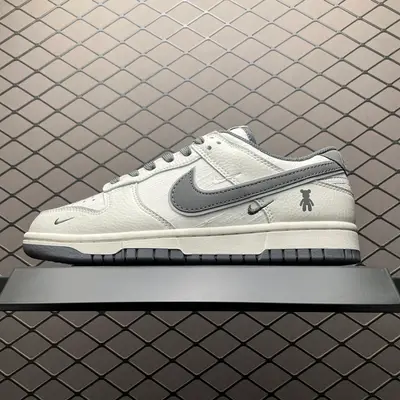💰650 純原NK Dunk Low 客制款 低幫休閒板鞋 KK1888-004 尺碼：36 36.5 37.5 38 38.5 39 40 40.5 41 42 42.5 43 44 44.5 45 編號：33YEFFJ