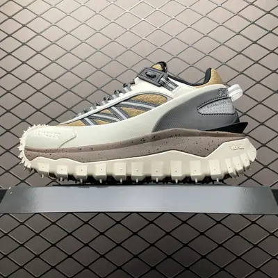 💰820 純原Moncler 盟可睞/蒙口 Trailgrip GTX 抗撕裂材質山地戶外鞋  鞋身採用Cordura防撕裂尼龍/Gore-Tex防水材質 中底內建全掌碳板 支撐效能拉滿 側邊3M反光帶 鞋底搭載Vibram外底提供超強的