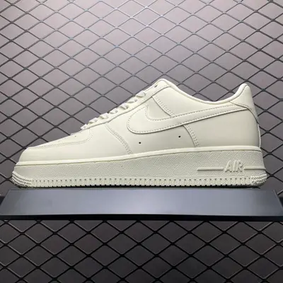 💰550 純原NK Air Force 1 Low 空軍一號低幫休閒板鞋 DM0211-101 原廠衝刀皮料切割乾淨 無任何毛邊 打造純正空軍 全掌內建蜂窩氣墊 原盒配件 原廠中底鋼印、拉幫完美 全套原楦原模傾力打造完美版型 尺碼：36 