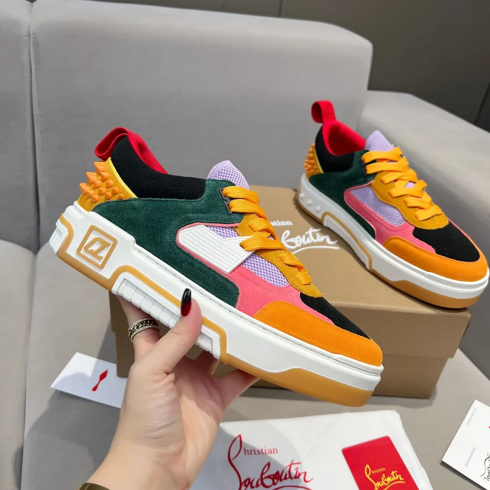 p720 王俊凱 楊冪 張婧儀 許凱 丁程鑫 陳牧馳王子異 同款Christian Louboutin路鉑廷 2024 【新品】 ASTROLOUBI 男女同款厚底運動鞋紅底鞋時尚與運動完美融合。