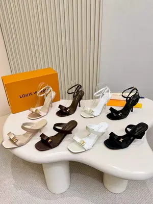 LV 拖鞋 中跟+高跟